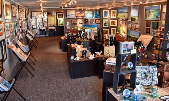 Island Gallery West